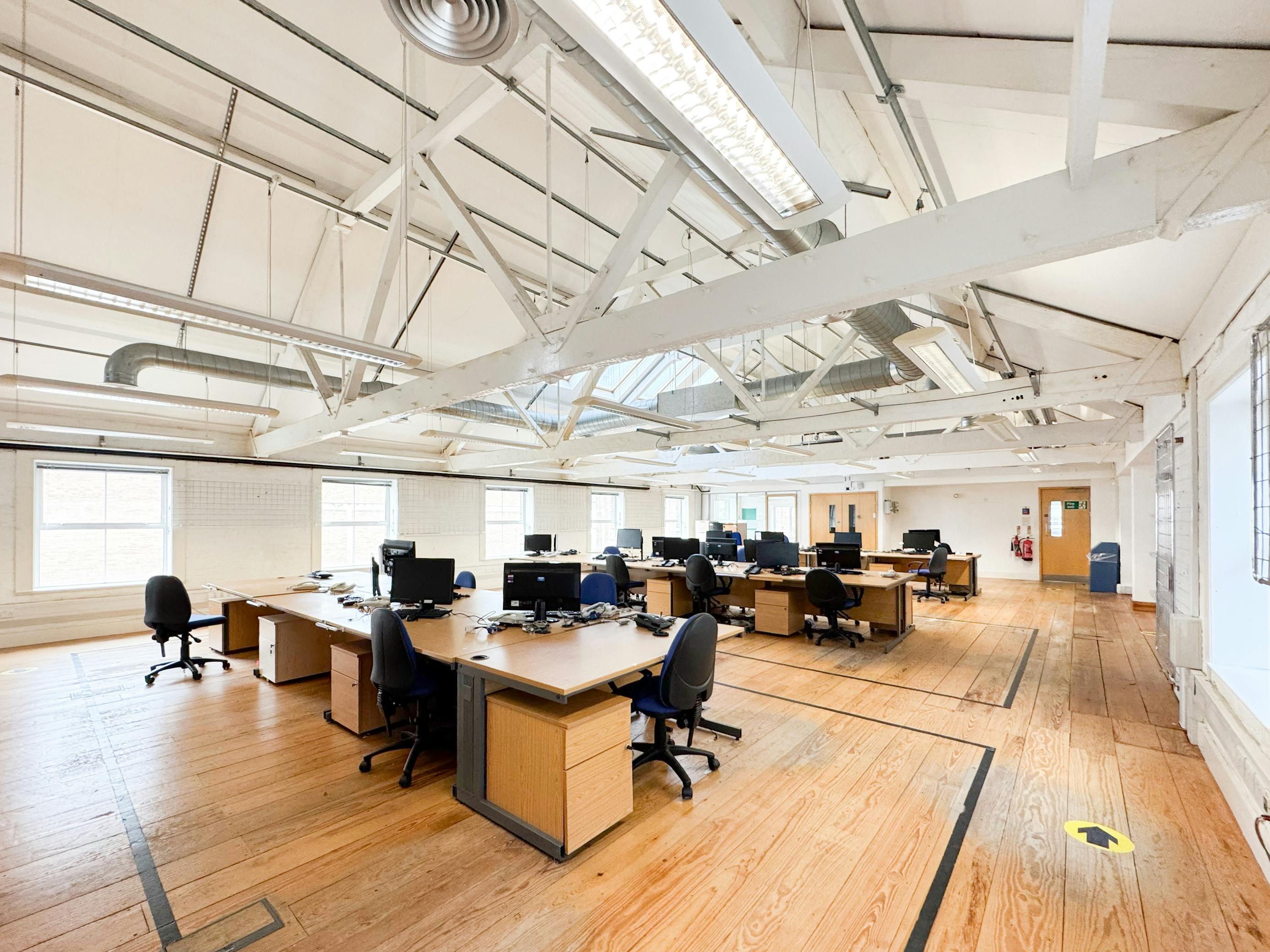 20 Conduit Place photo 8