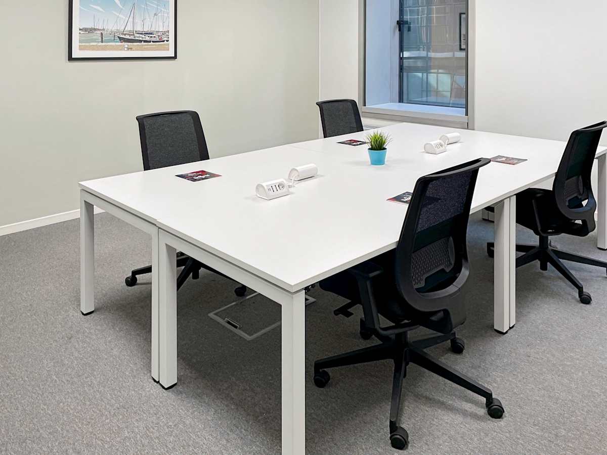 Regus - Napoli, Centro Direzionale photo 8