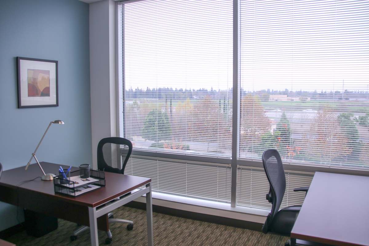 180 Promenade Circle photo 7