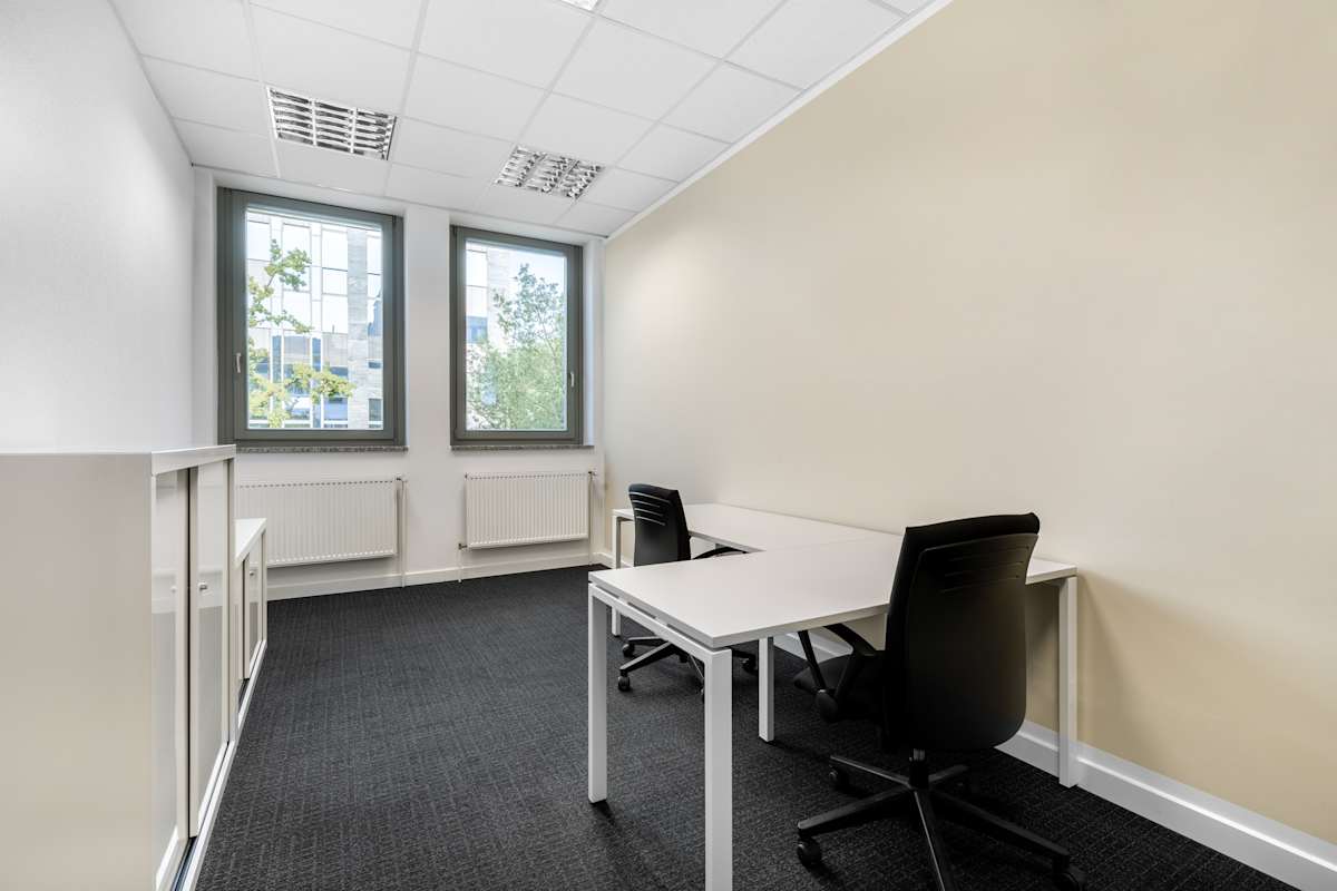Regus - Nuremberg, Suedwestpark photo 6