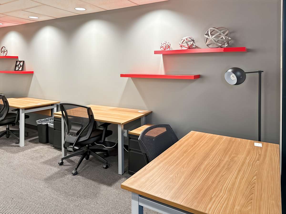 Regus - Vancouver, Robson Square photo 4