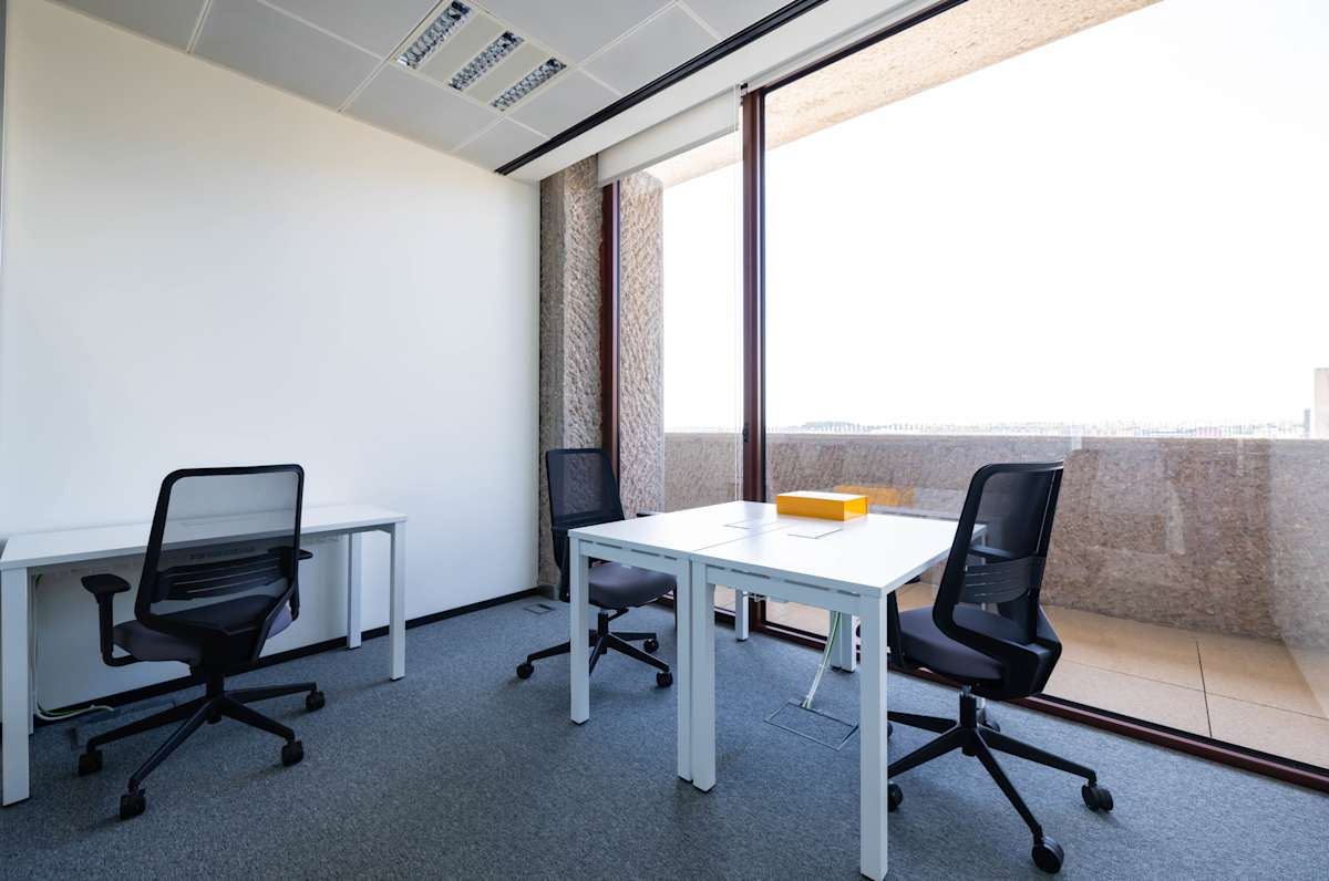 Regus - Madrid, Barajas photo 7