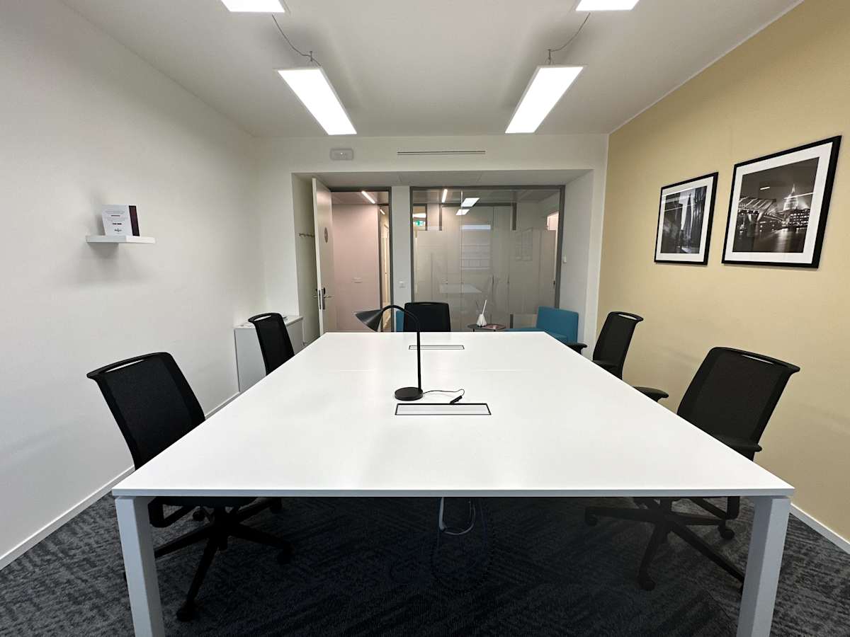 Regus - Milan, Lorenteggio photo 8