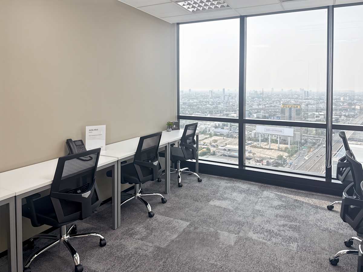 Shinawatra Tower 3 photo 5