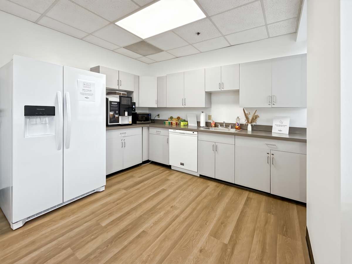 333 W Commercial Street photo 6