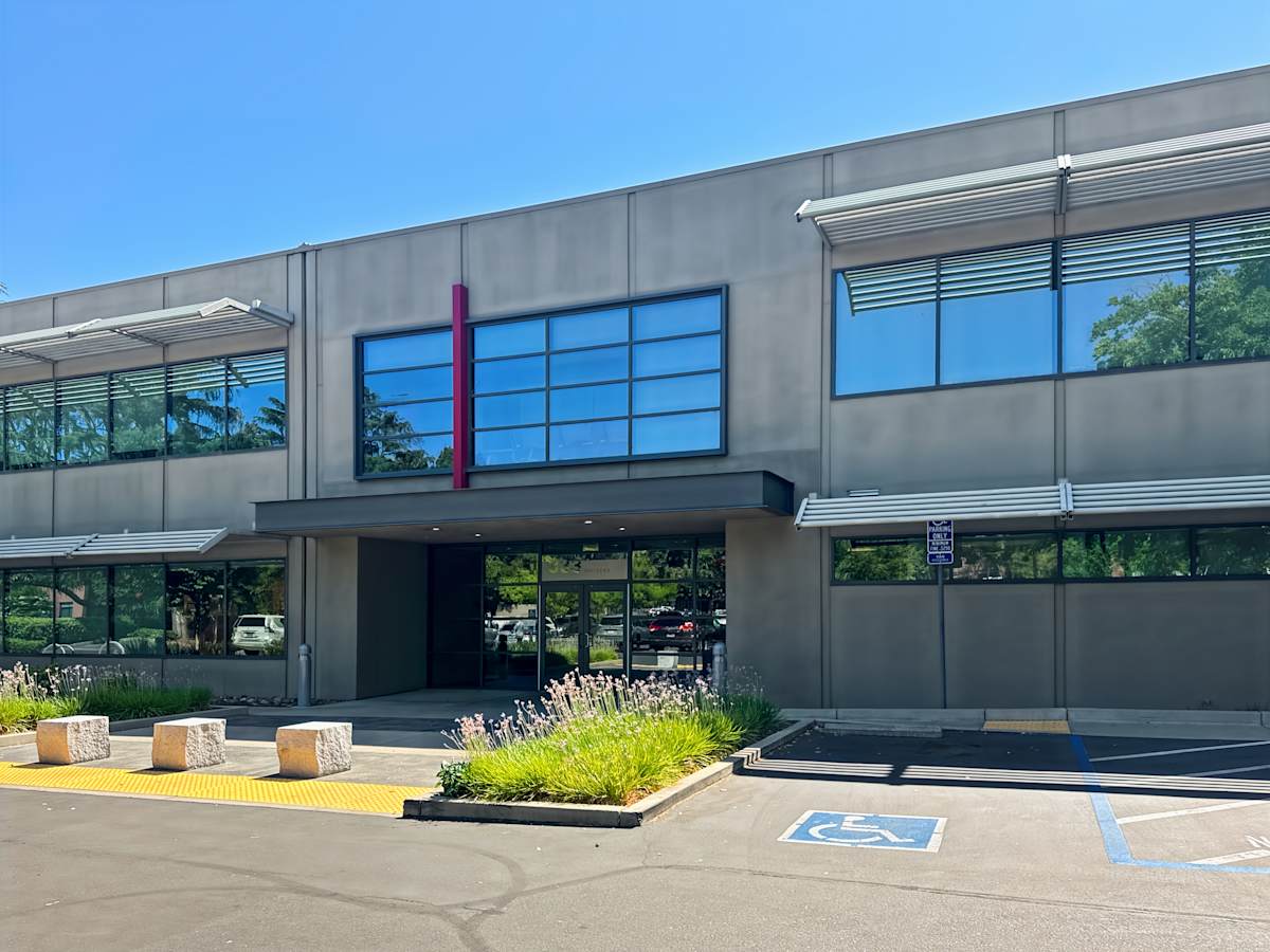 333 University Avenue photo 1
