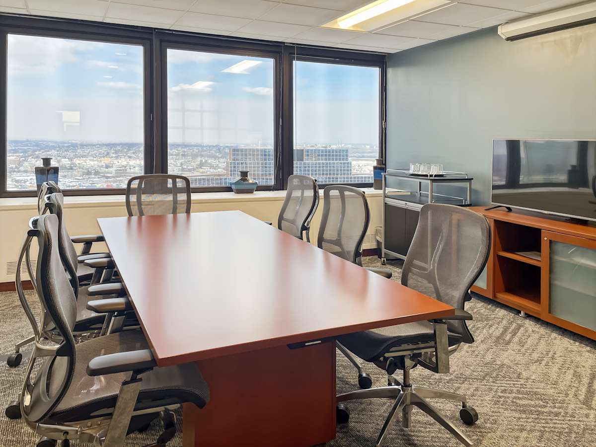 One Gateway Center photo 8