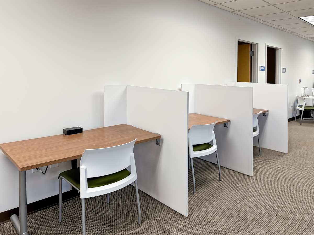 Regus - Grand Rapids, Kenmoor Avenue photo 5