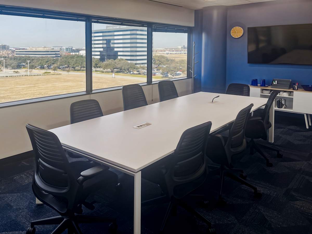 5601 Executive Dr photo 10