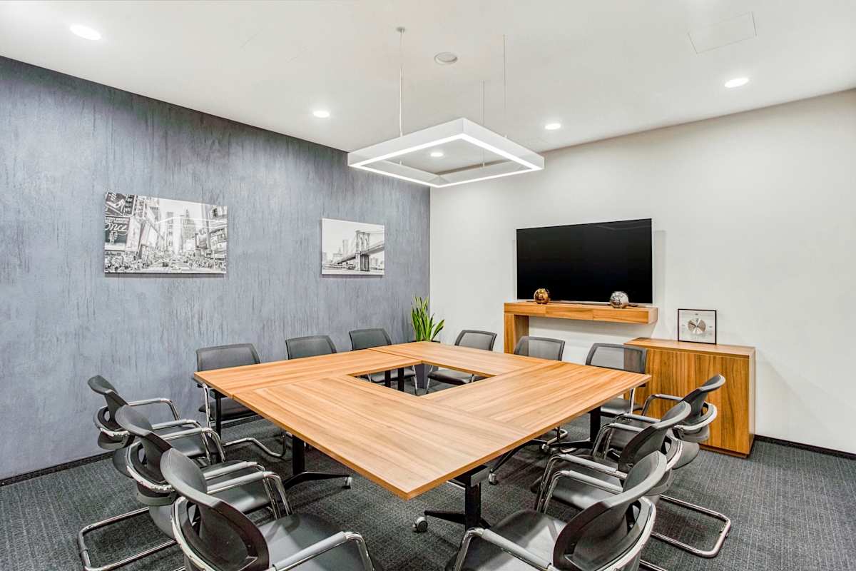 IQ Business Centre photo 4