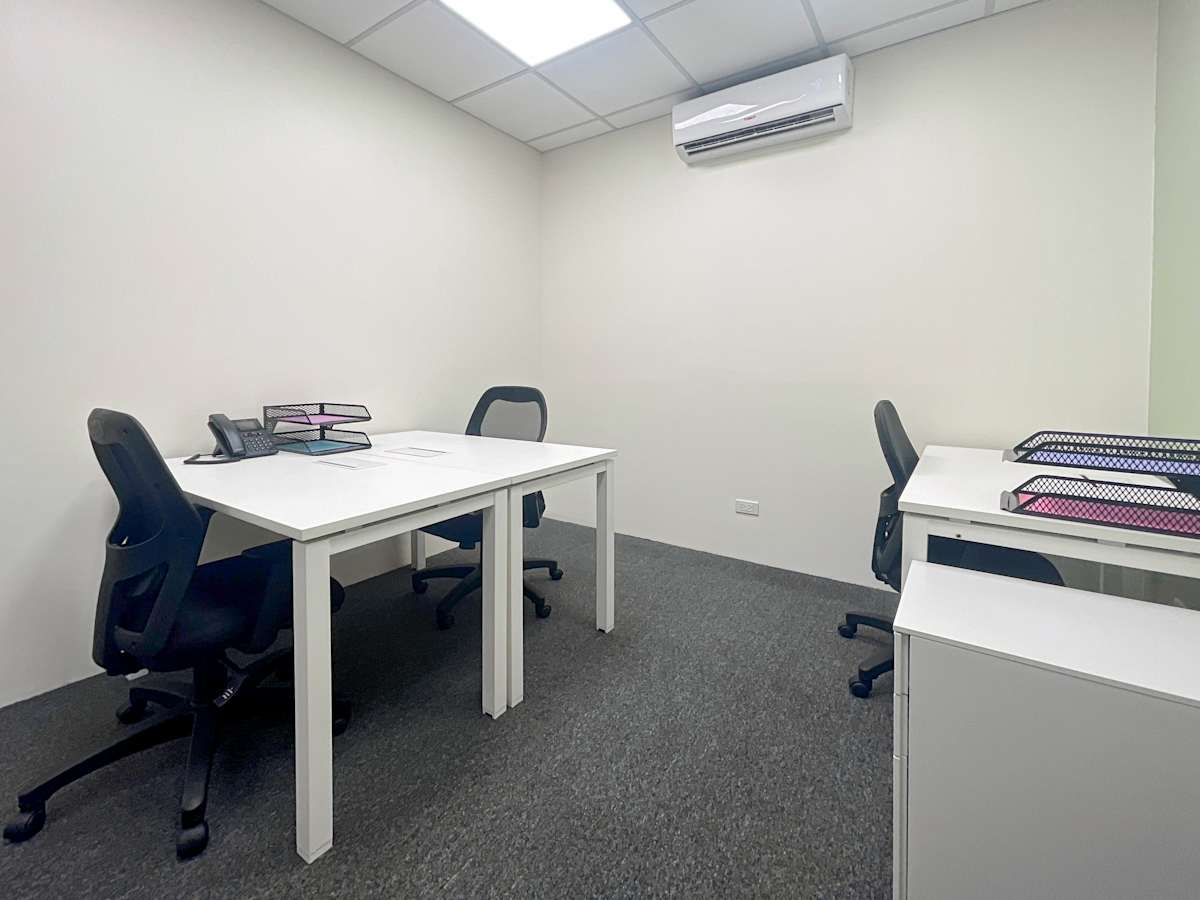 Regus - Colours Town Center photo 8