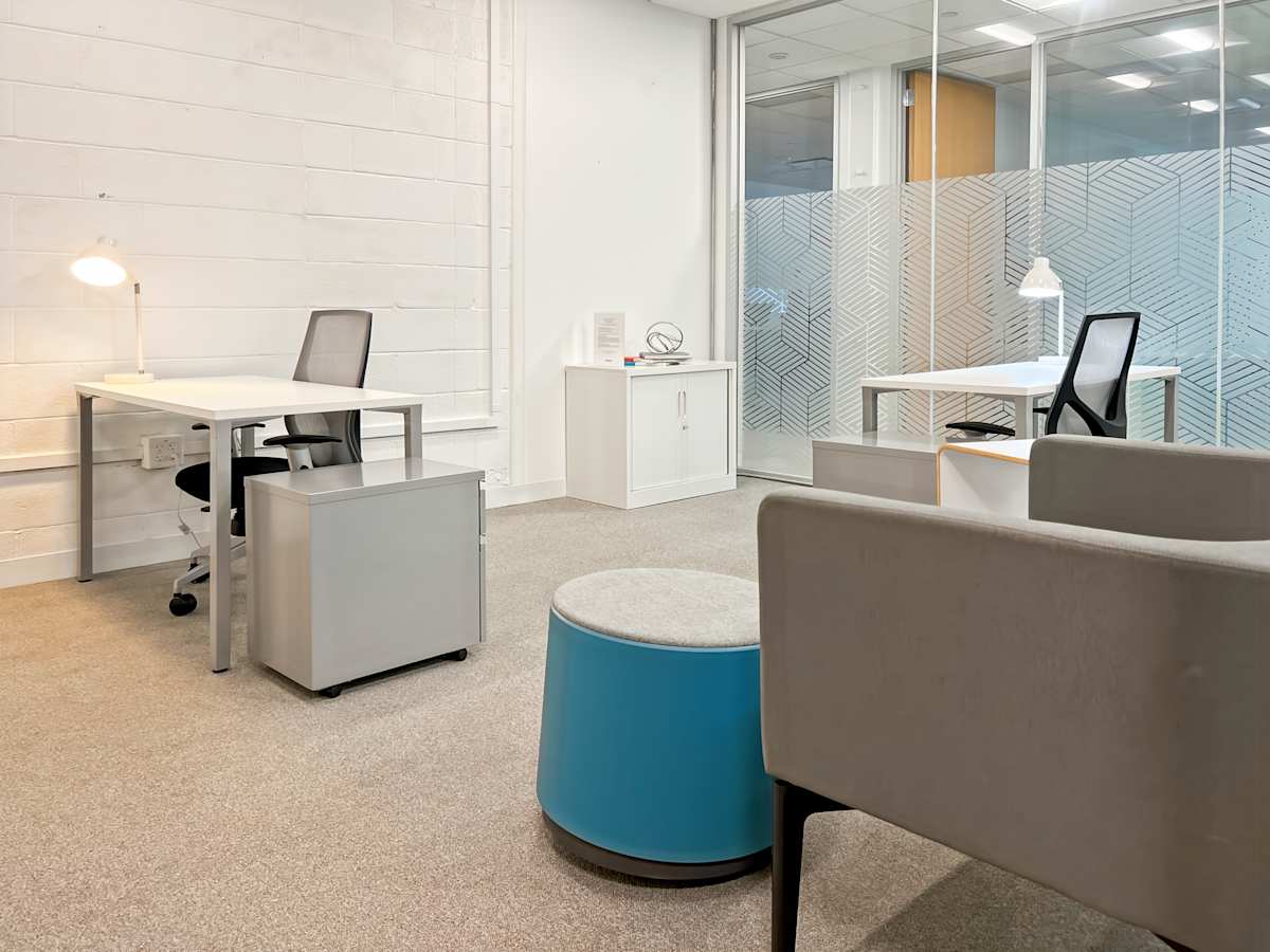 Spaces - 307 West Tremont Avenue photo 4