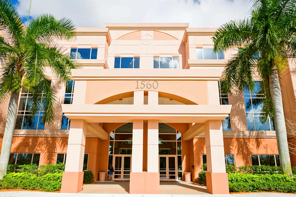 1560 Sawgrass Corporate Park photo 1