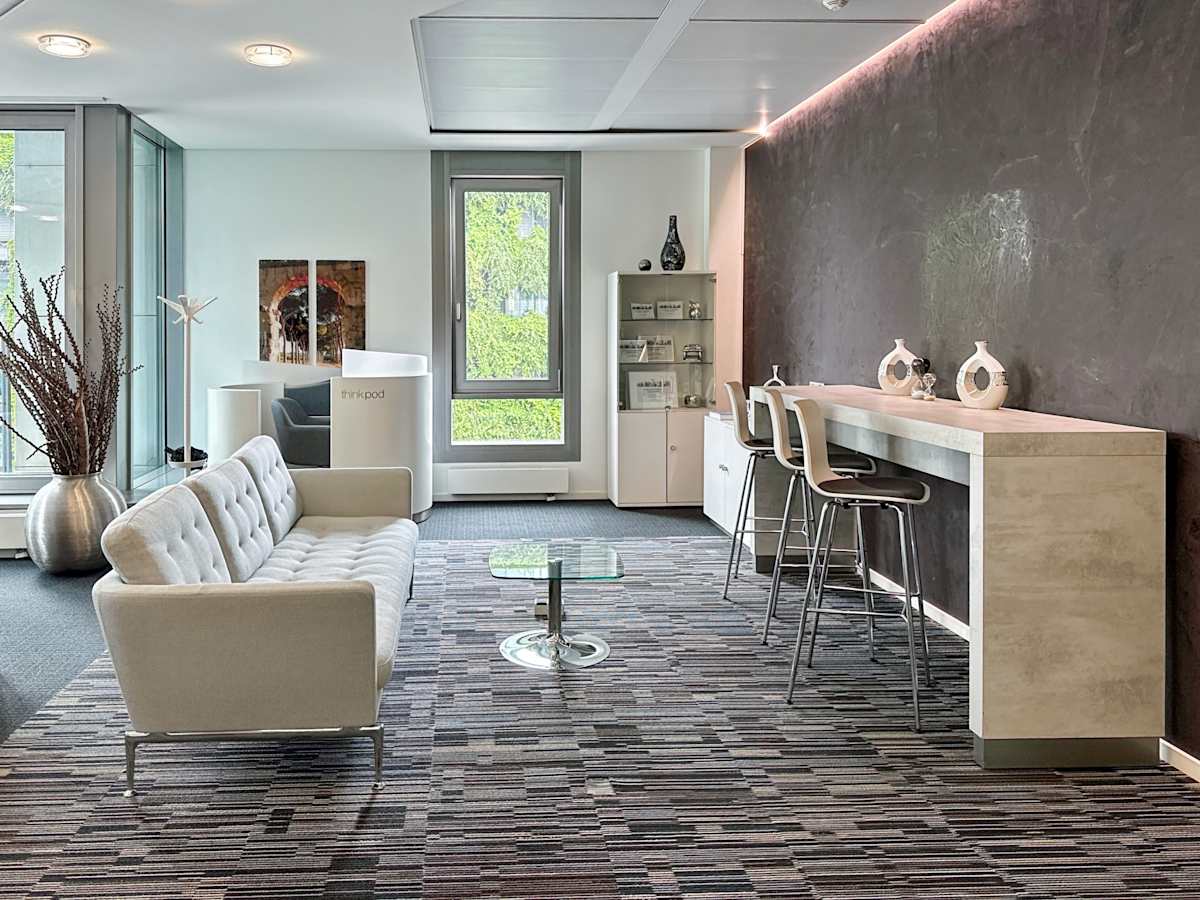 Regus Stuttgart, Rotebuehlplatz photo 8