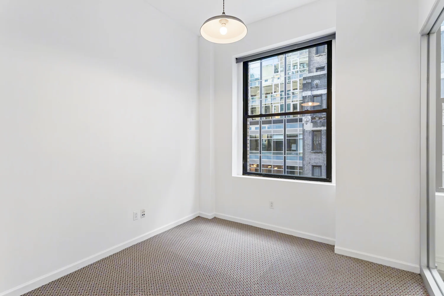 225 West 35th Street photo 2