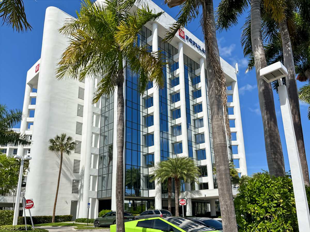 Turnberry Plaza photo 1