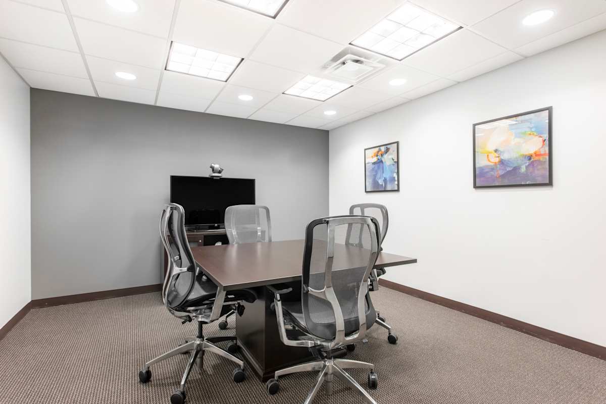 Oak Park Business Center photo 2