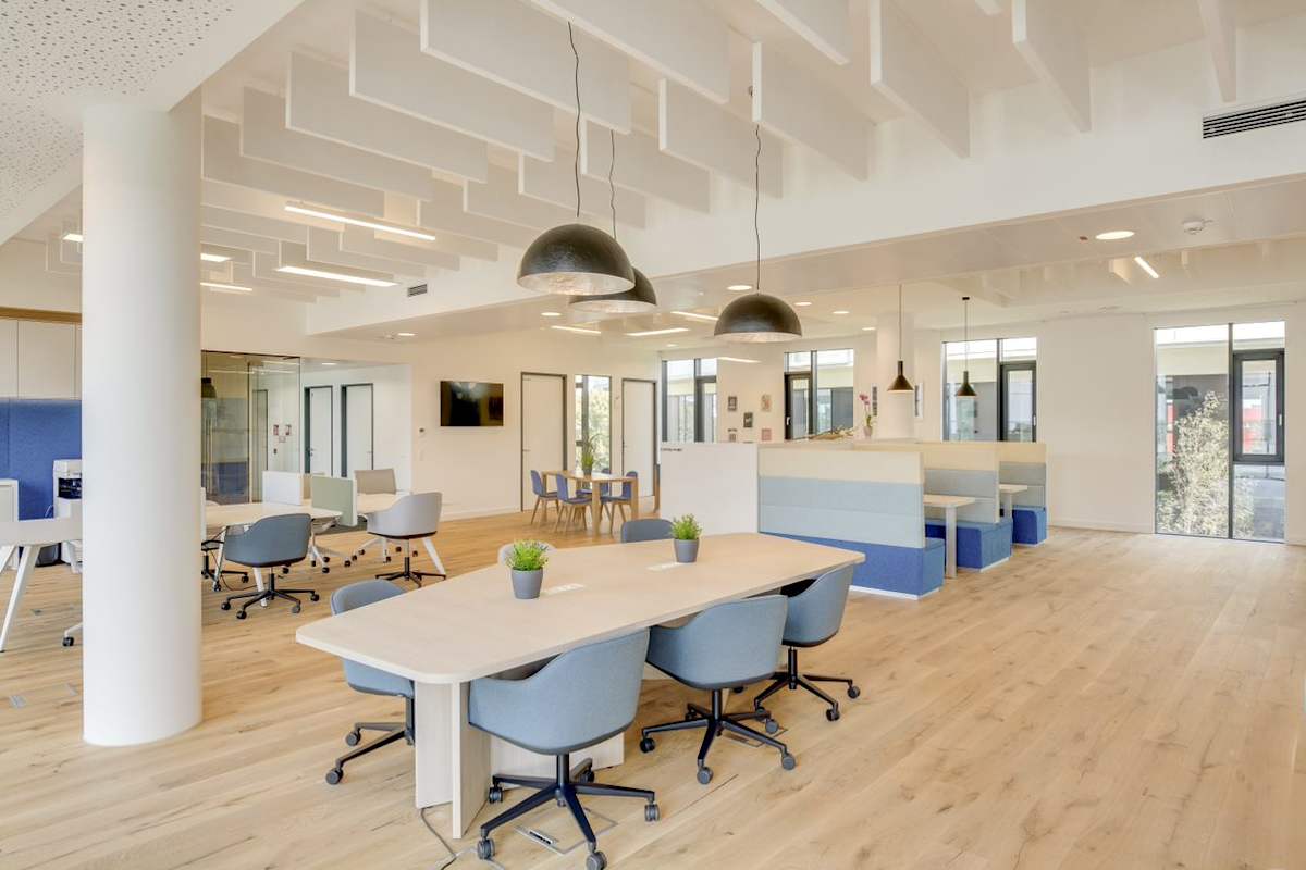 3901 Calverton Blvd photo 9