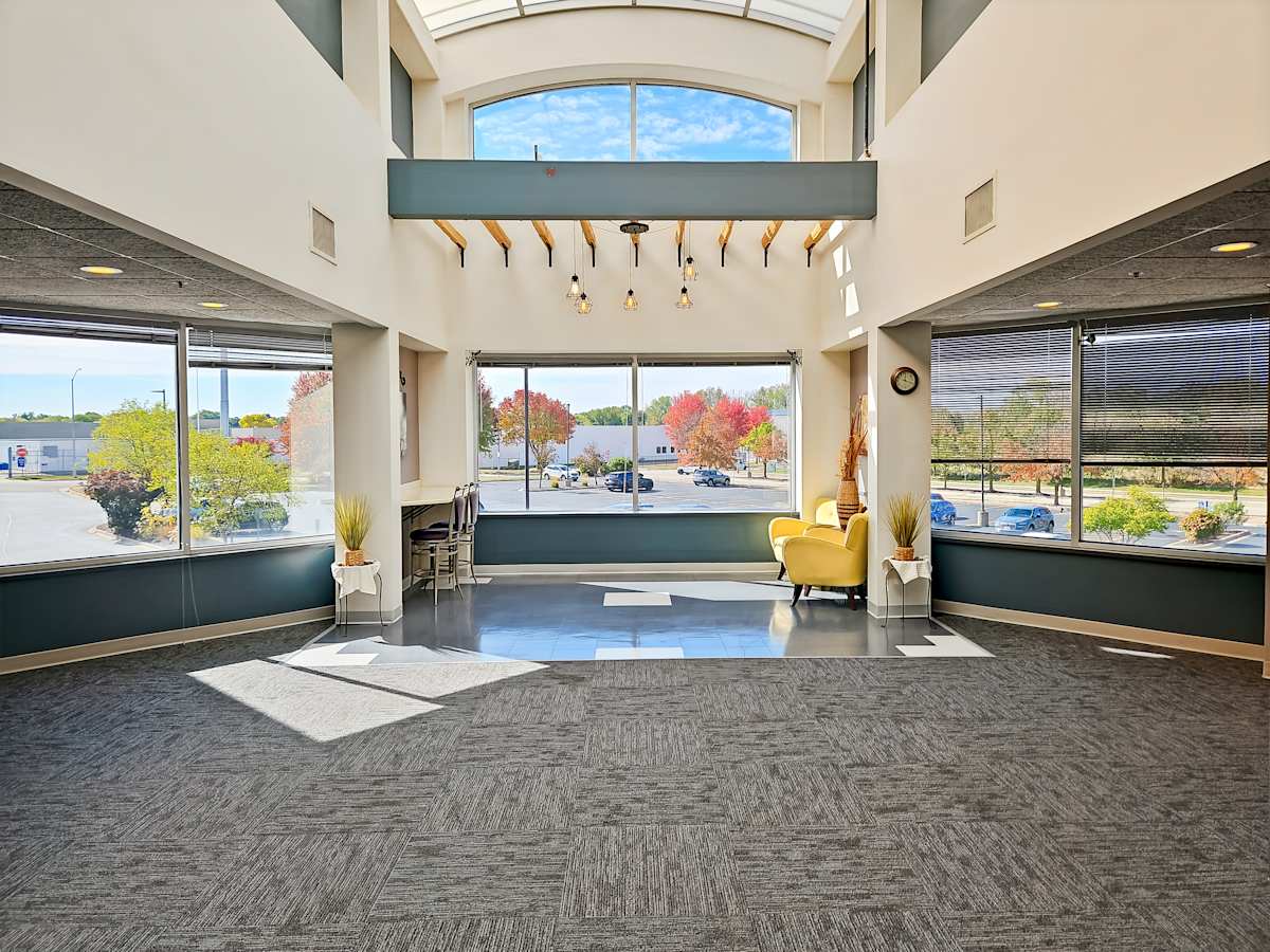 258 Corporate Dr photo 11