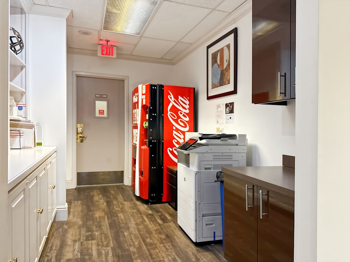 Tallan Financial Center photo 6