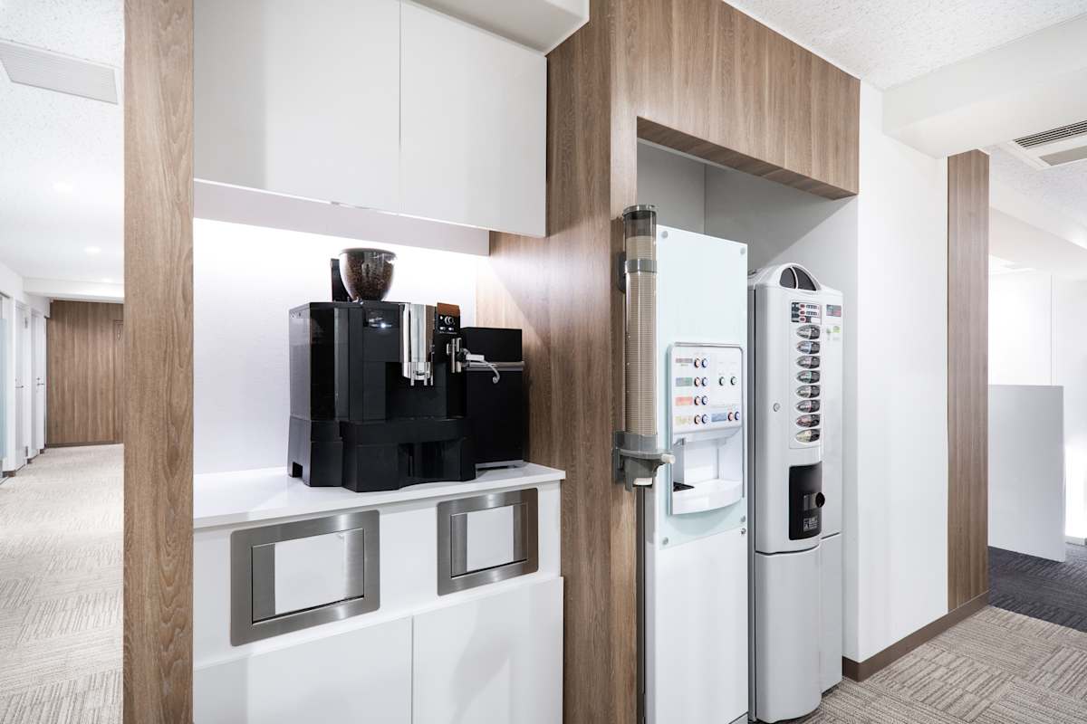 Regus - Shinjuku Nishiguchi Takagi photo 4