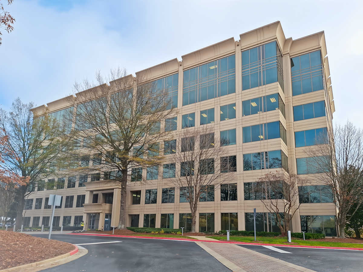 2300 Lakeview Parkway photo 1