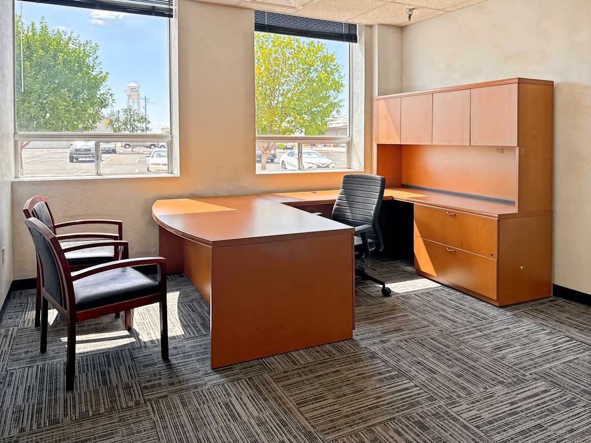 Regus - Goodyear - 1300 S Litchfield Rd photo 4
