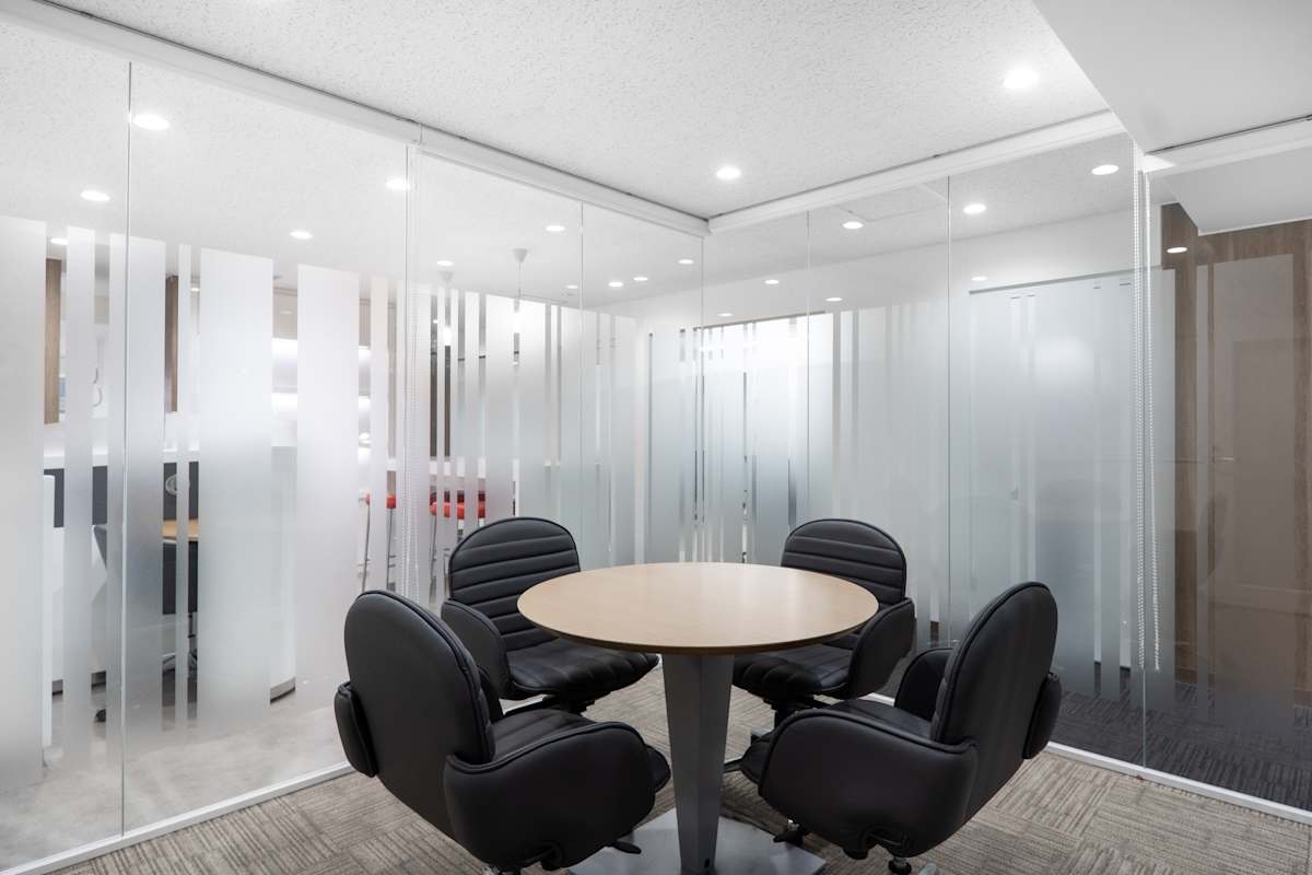 Regus - Shinjuku Nishiguchi Takagi photo 7
