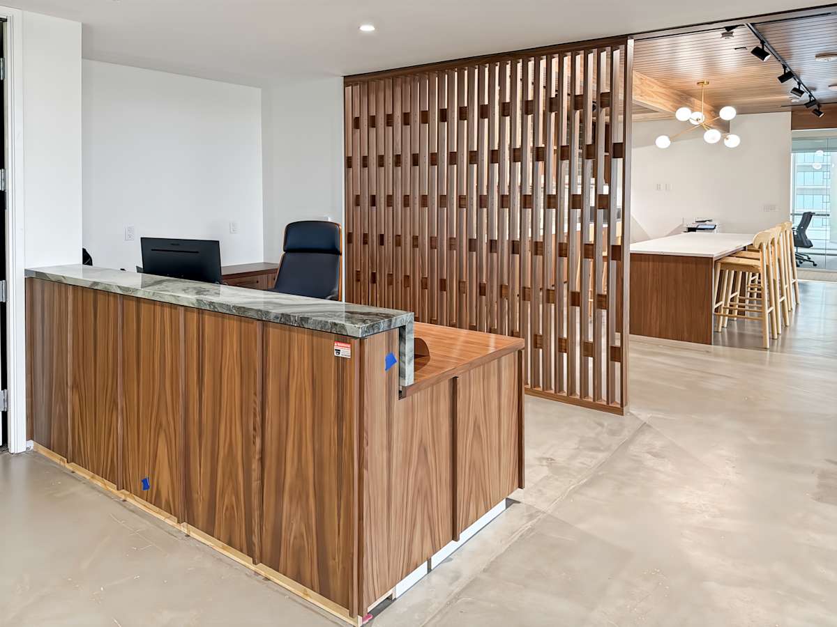 225 Broadway photo 4