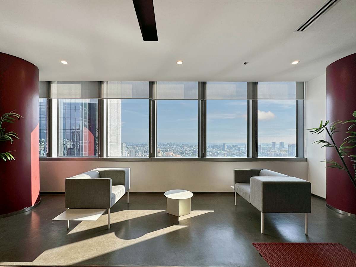 GT Tower International photo 2