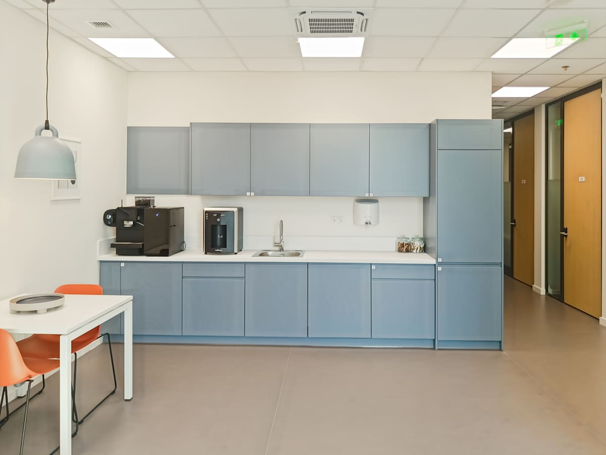 Regus - River West photo 6