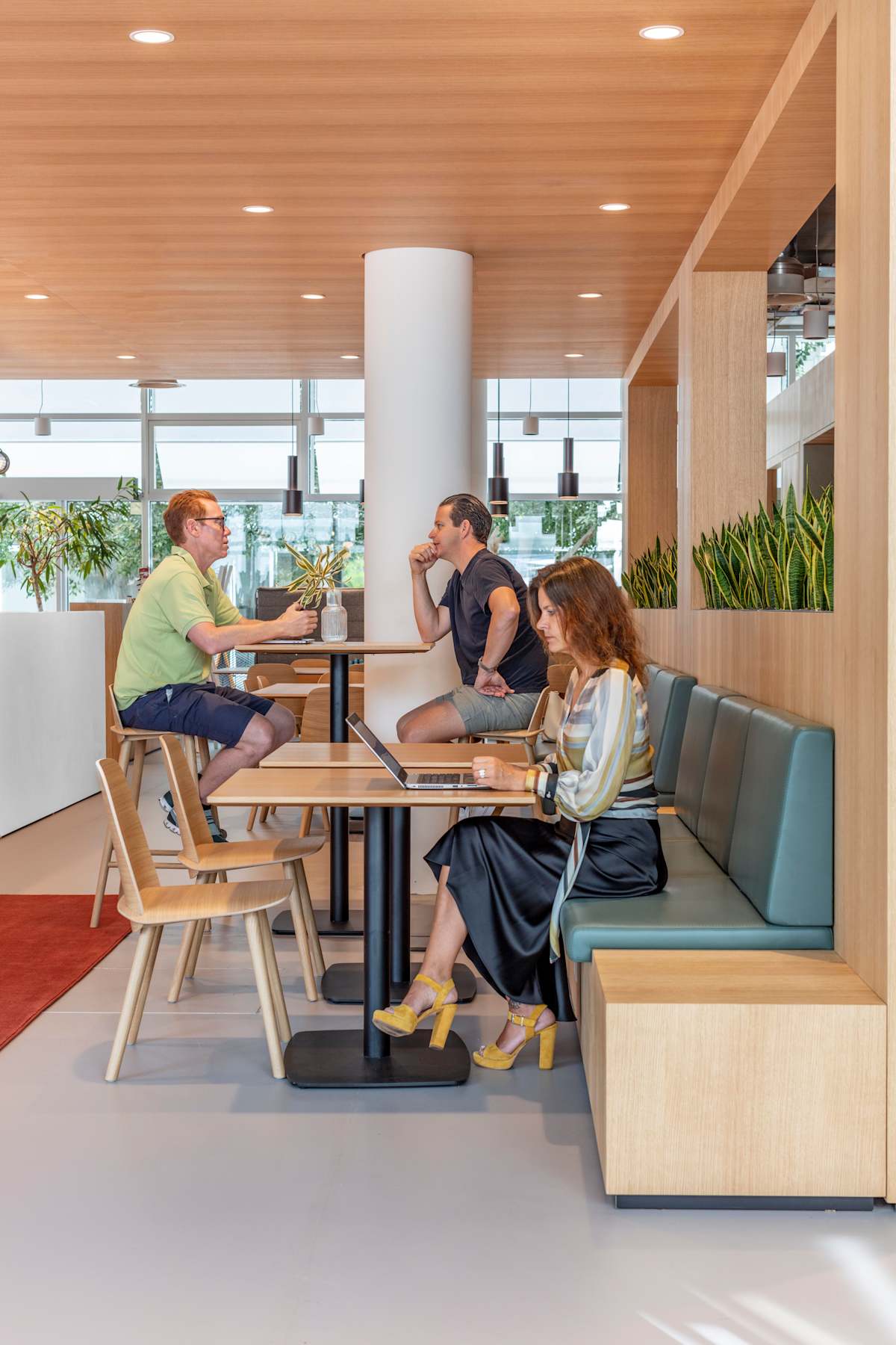 Regus Zug Main Station photo 8