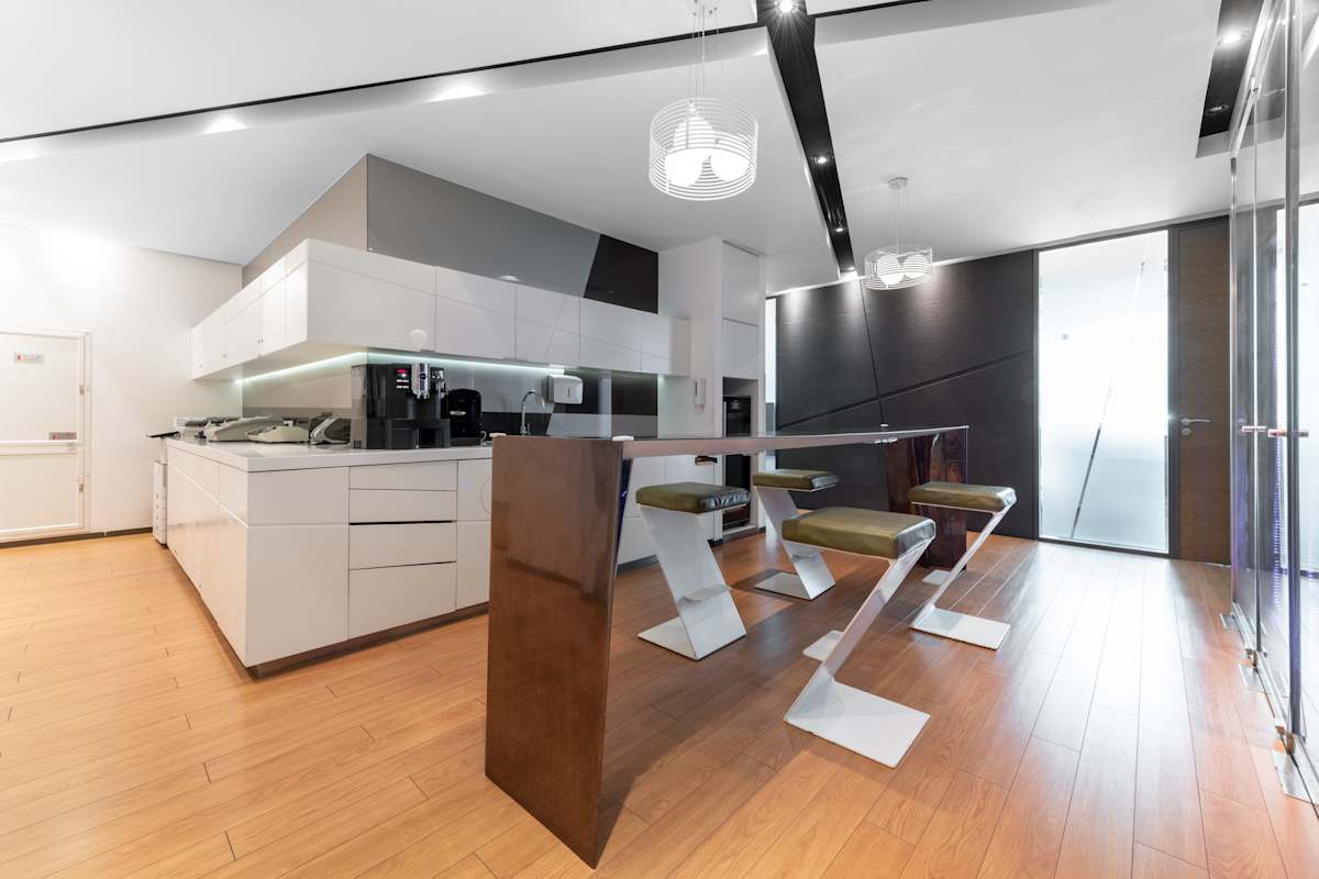 Regus - Metropolis Tower photo 4