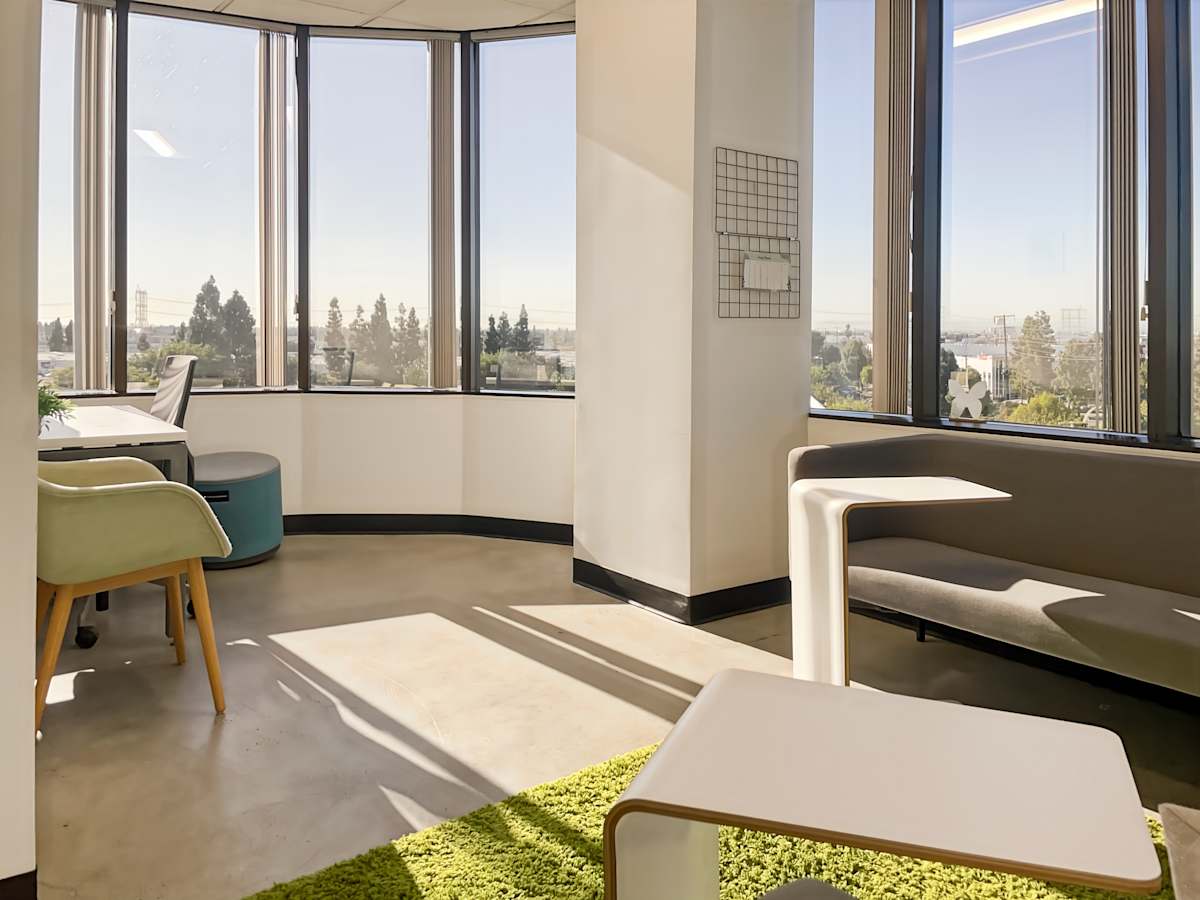 Commerce Corporate Center photo 10