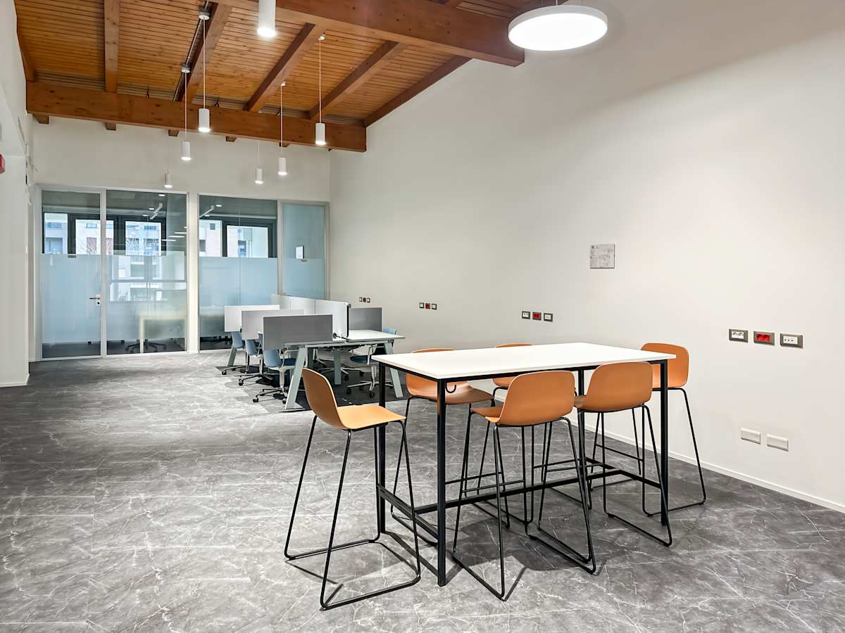 Regus - Sesto San Giovanni, Via Roberto Tremelloni 31 photo 9