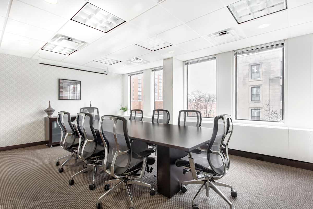 Oak Park Business Center photo 8