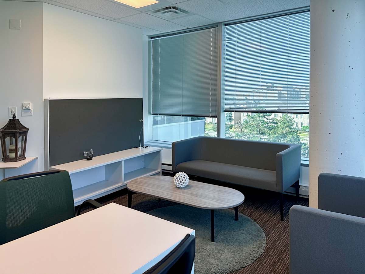 Regus - Brampton, 2 County Court Boulevard photo 3