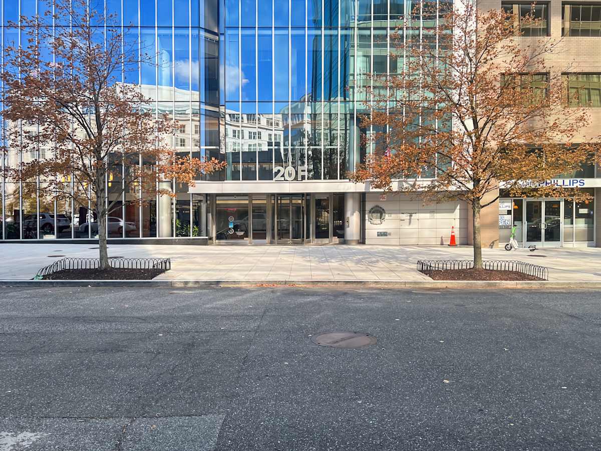 20 F Street NW photo 1