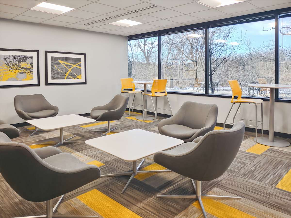 Riverwood Corporate Center I photo 5