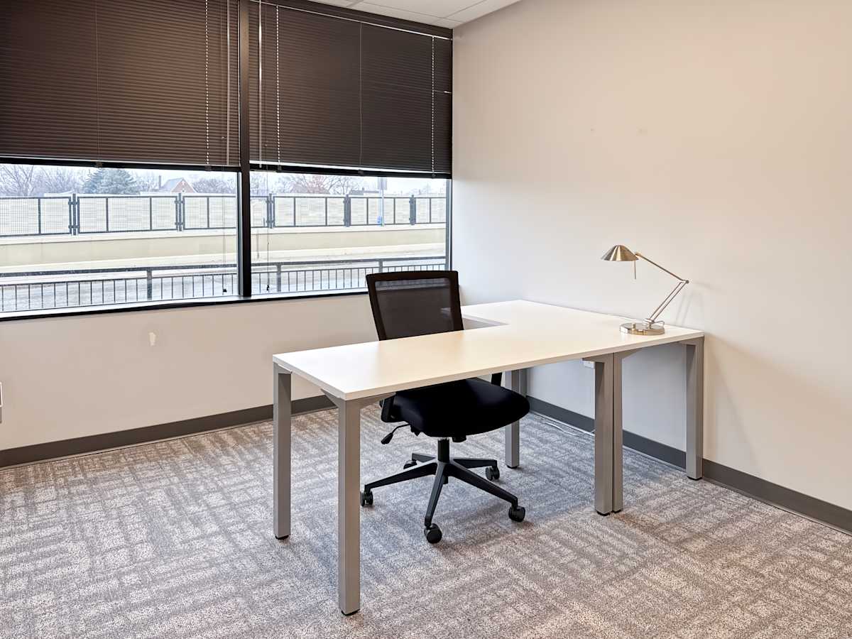 Honey Creek Corporate Center IV photo 4