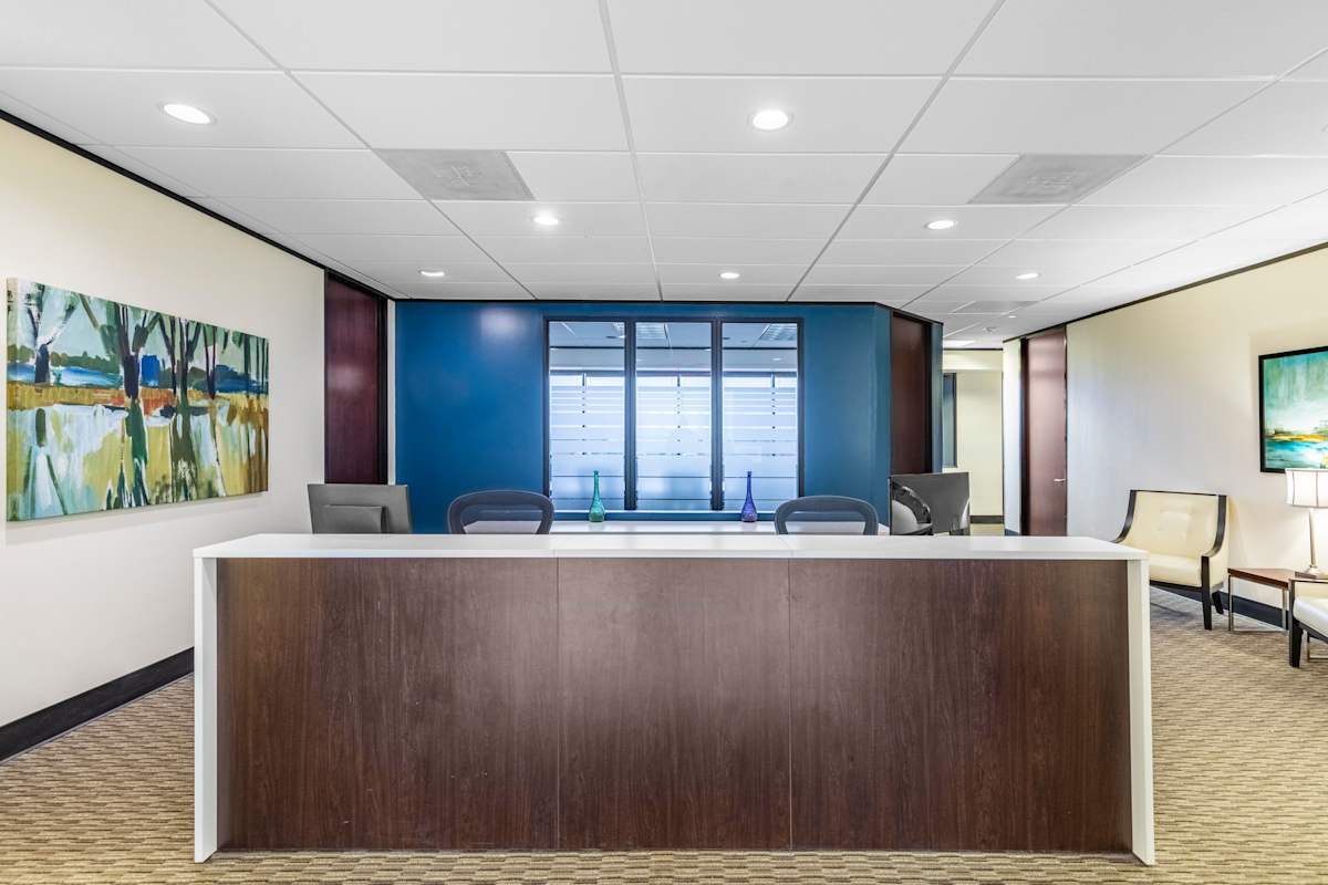 1777 NE Loop 410 photo 8