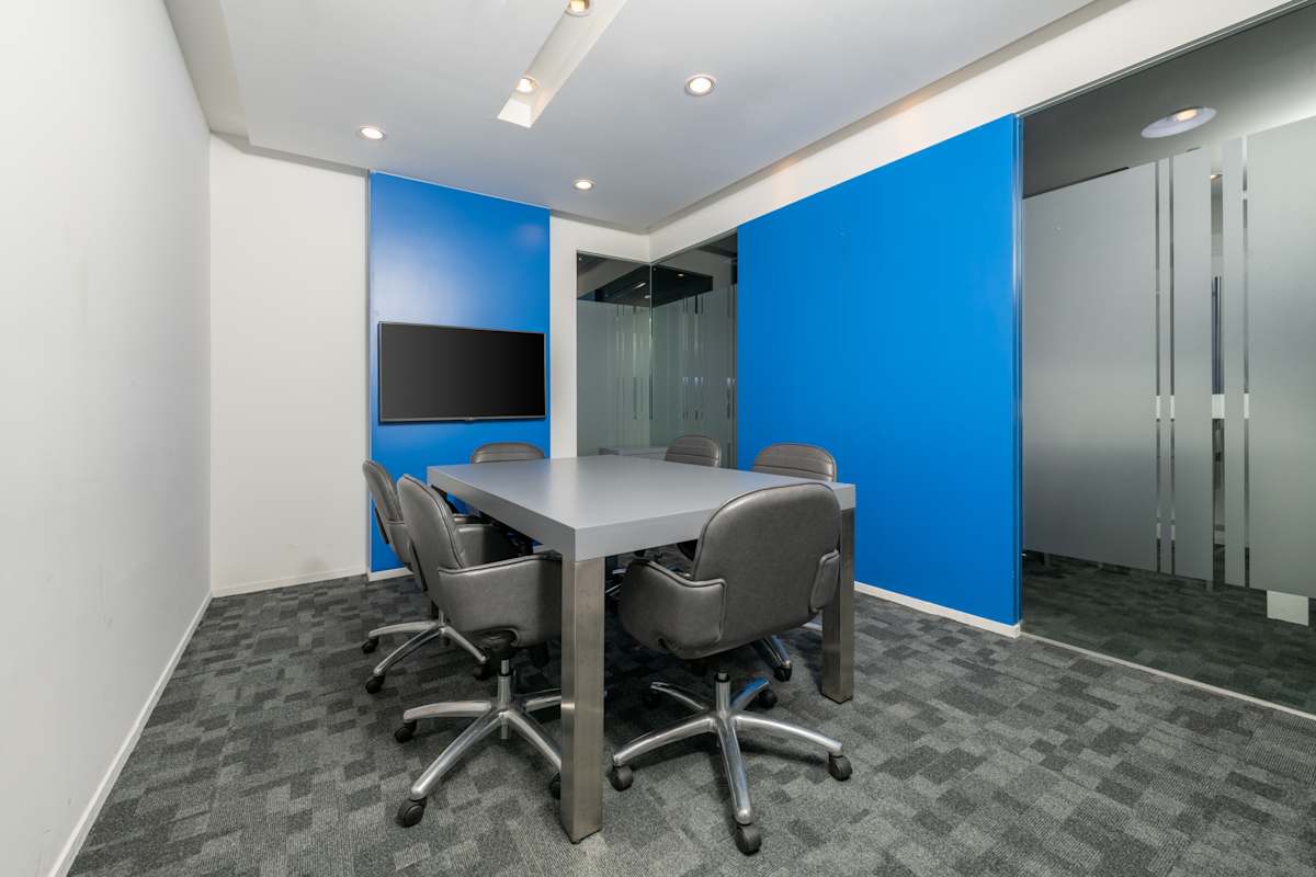 Regus - Harbor Mall photo 8