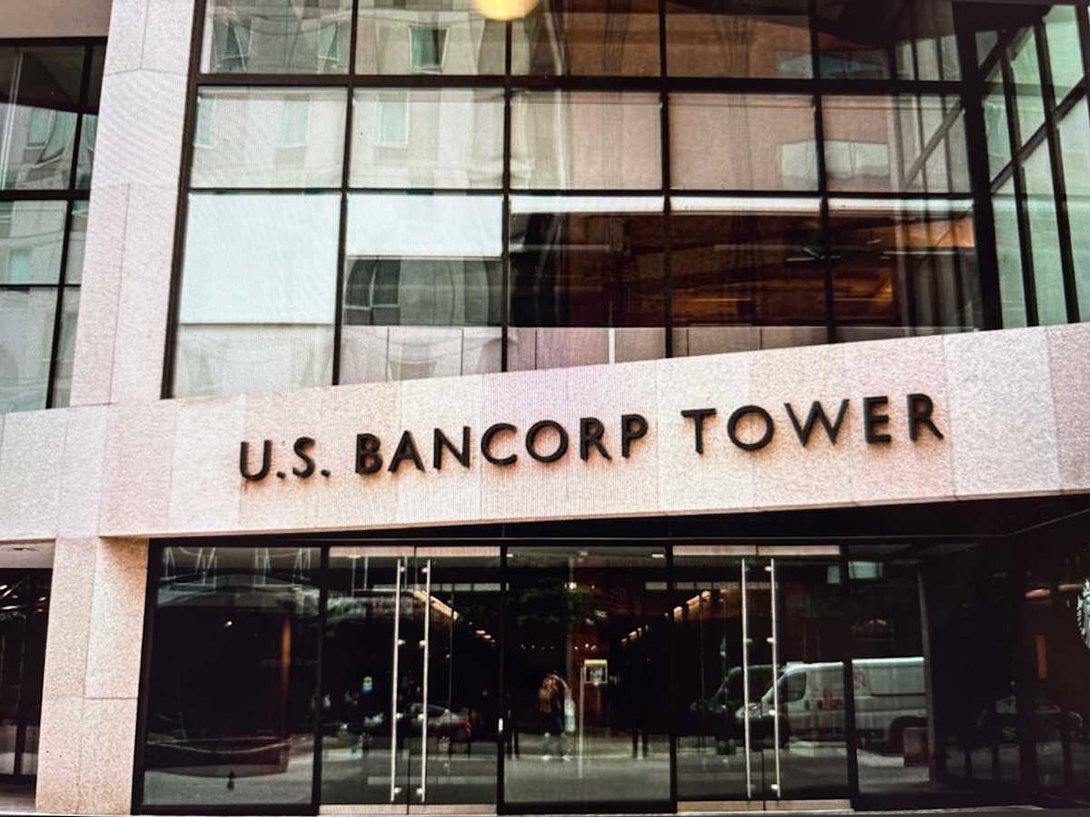 US Bancorp Tower photo 12
