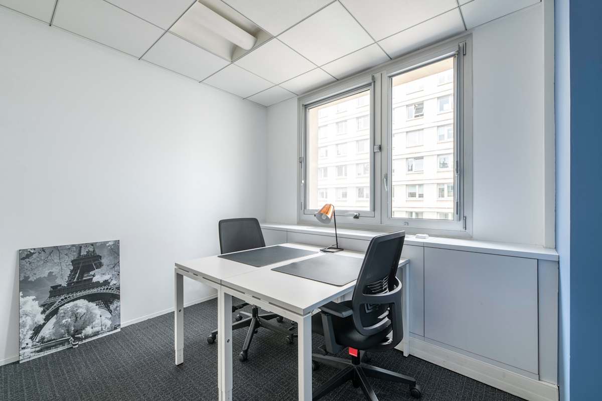 191 Avenue Charles de Gaulle photo 7
