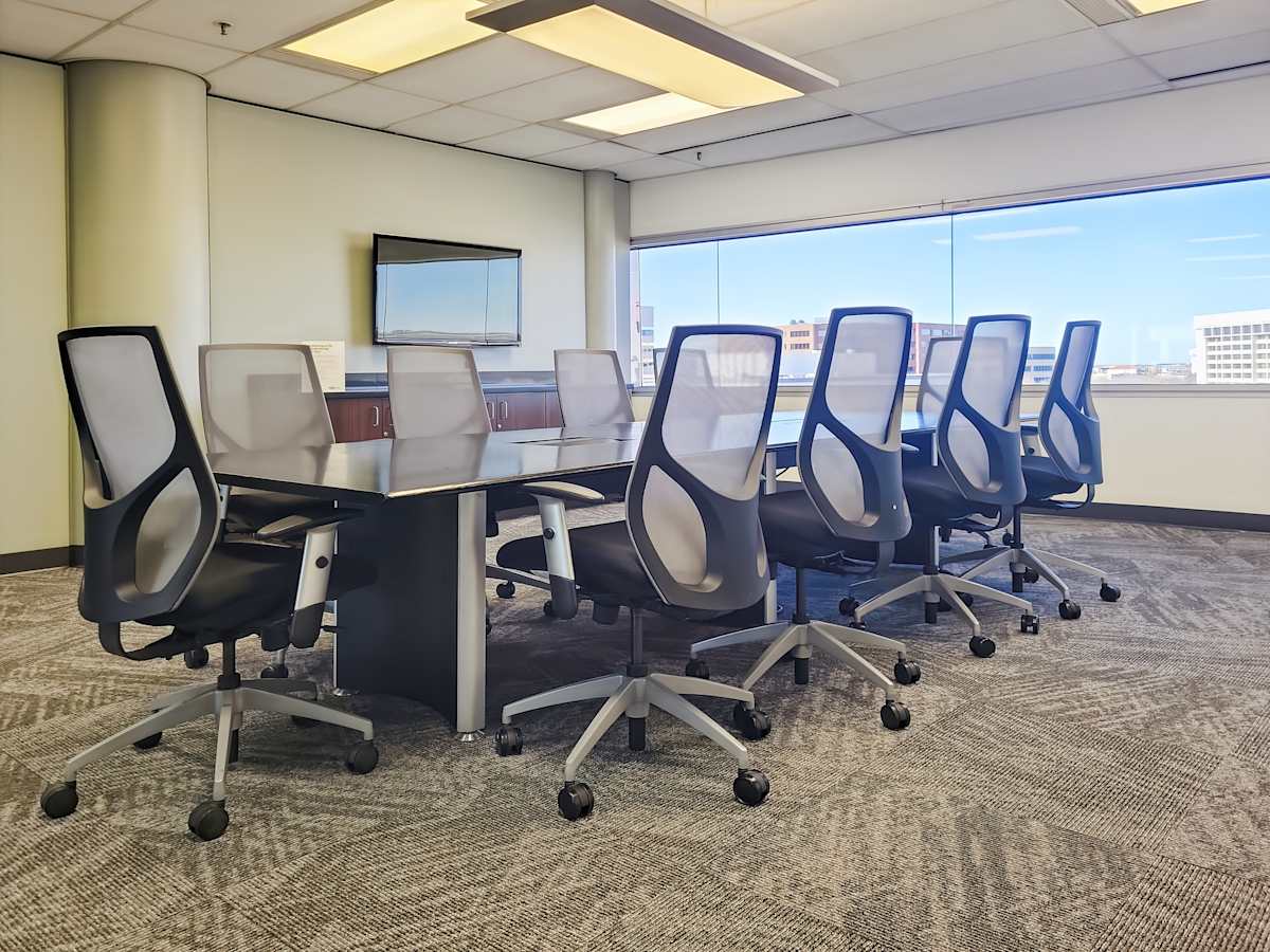 5050 Quorum Drive photo 3
