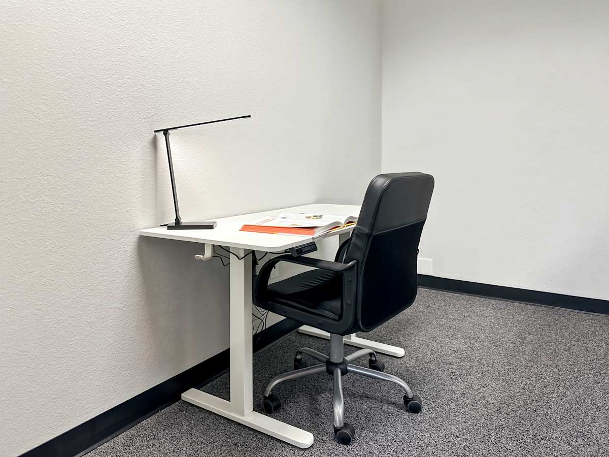 6760 Corporate Dr photo 4