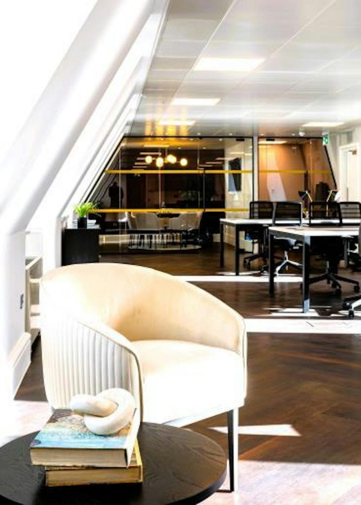 28 Threadneedle Street photo 2