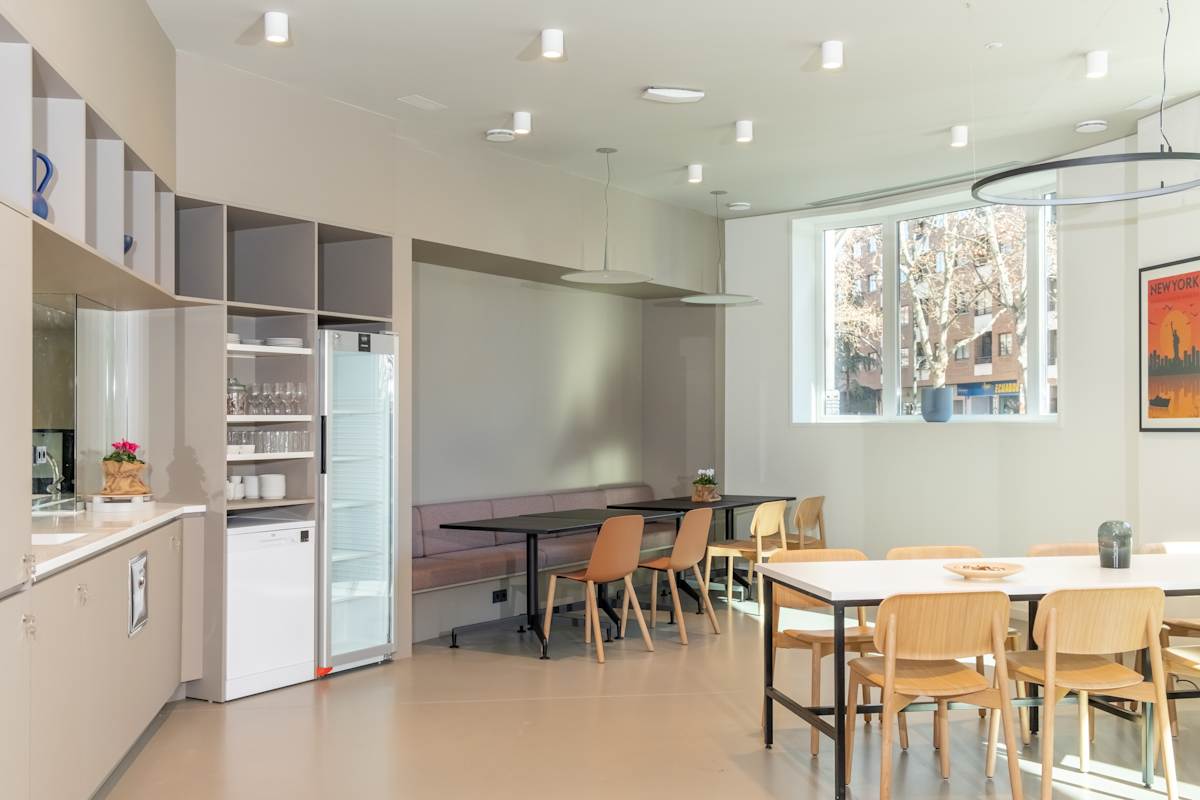Regus - Logroño, Calle Chile 54 photo 2