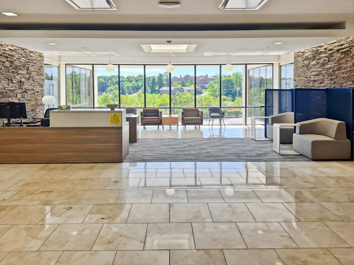 5800 Corporate Dr photo 11