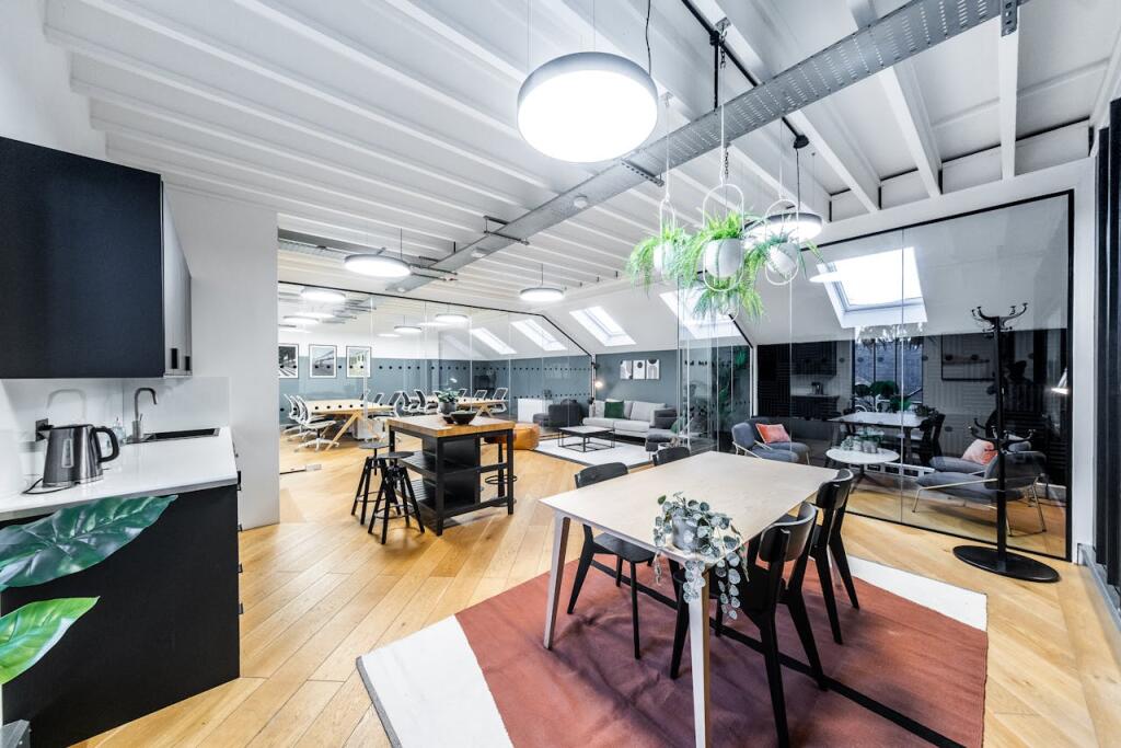 Rivington Studios, Rivington Street photo 1
